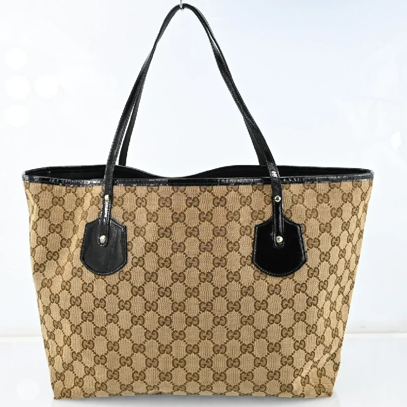 Women Gucci tote bags in GG Supreme canvas for a branded feelGucci Gg Canvas Tote Bag Beige