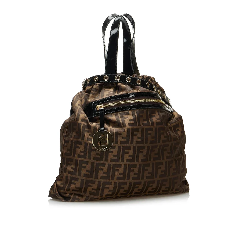 Ladies Fendi Peekaboo bags with a hand - stitched leather handle for artisanal charmFendi Zucca Satchel (SHG-rS4Dn2)