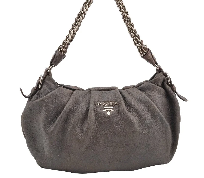 Ladies Prada shoulder bags with a magnetic - closure flap for easy opening and closingAuthentic PRADA Vintage Leather Chain Shoulder Hand Bag Gray 2804I