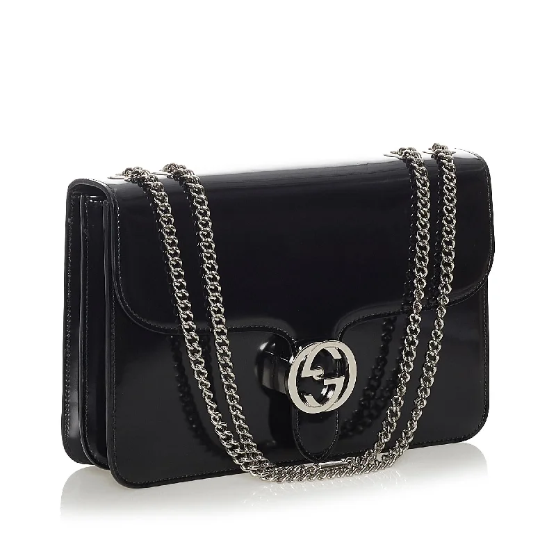 Women Gucci bags with interlocking G hardware for a classic lookGucci Interlocking G Chain Patent Leather Shoulder Bag (SHG-28105)