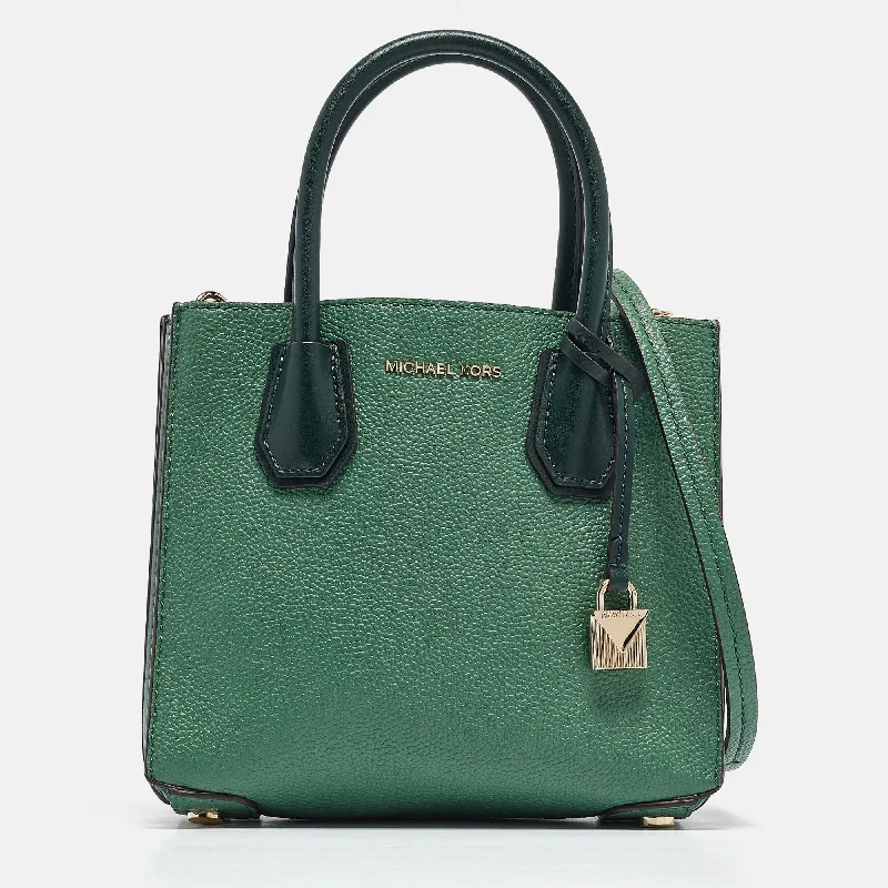 Michael Michael Kors Bags for celebrities on the red carpet (if applicable)Green Leather Medium Mercer Tote