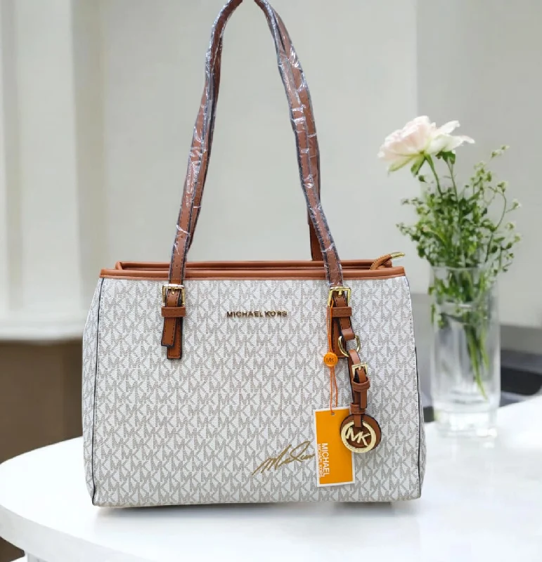 Michael Michael Kors Bags for food festivals with a design that can hold food - related itemsMichael Kors Shoulder Bag for Women - AAA QUALITY (White)