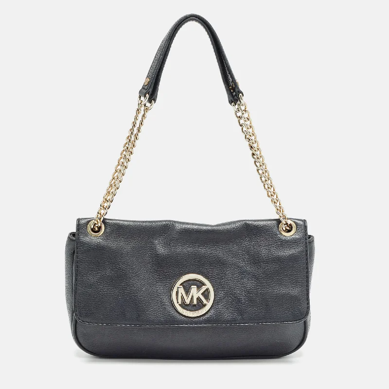 Michael Michael Kors Bags for film festivals in a red - carpet - worthy styleBlack Leather Fulton Flap Shoulder Bag