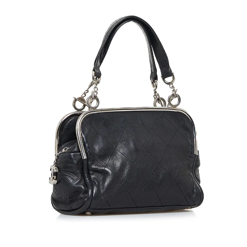 Chanel Limited Edition Handbag for CollectorsChanel Lambskin Ultimate Soft Frame Bag (6q0hEp)