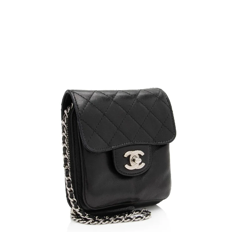 Chanel bags with iconic stitching detailsChanel Lambskin Zip Around Mini Wallet on Chain (fNb1ru)