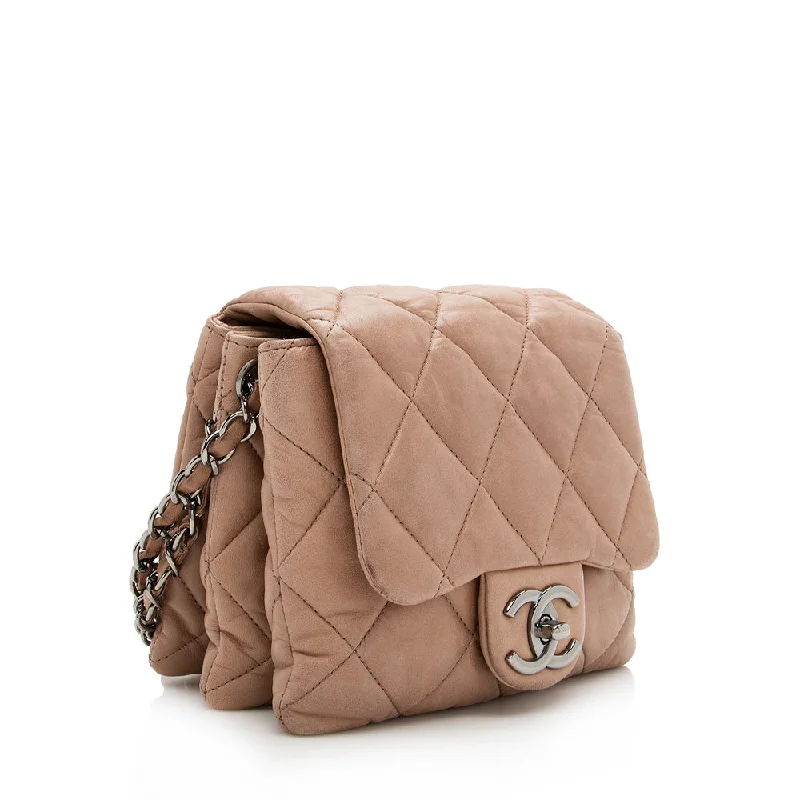 Chanel bags with classic and elegant designsChanel Lambskin Three Accordion Mini Flap Bag (16432)