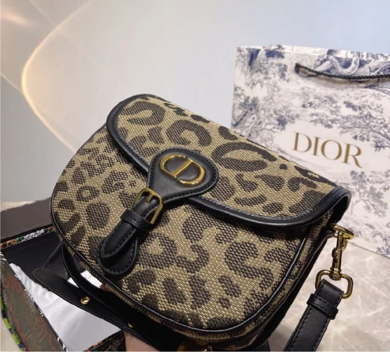 Christian Dior tote bags with a double - handle and shoulder - strap optionWoman new Dior shoulder handbag